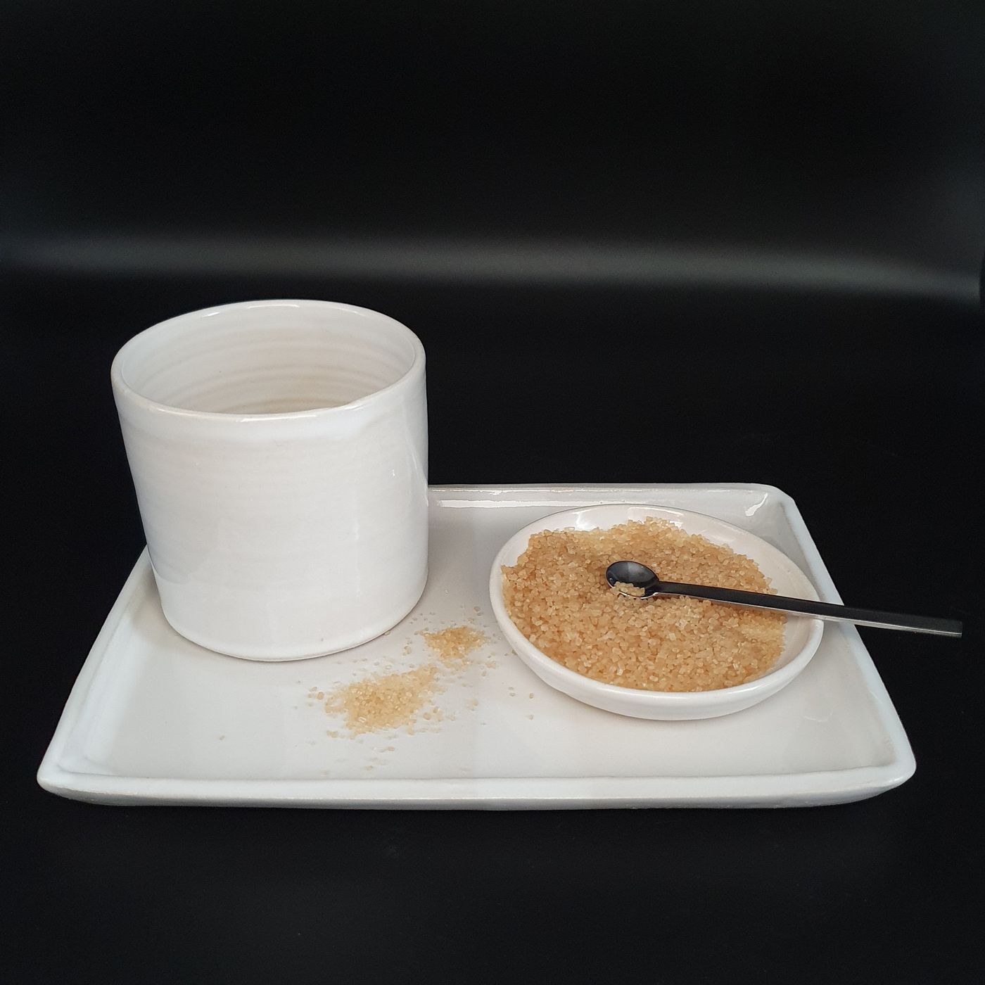 Ivory – Zuckerdose auf dem Tablett
